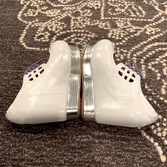 🎶🎶 RARE Jeffrey Campbell White Leather Mary Jane Silver Platform, Size 7.5 - Picture 3 of 13